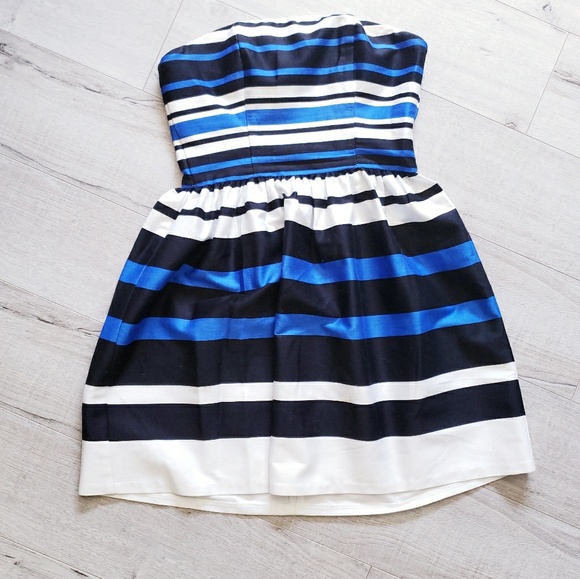 Strapless little blue/white/black dress - Picture 2 of 8